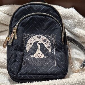 NWOT Chic Black Quilted Fiefieyu Crossbody bag with Bird Design
